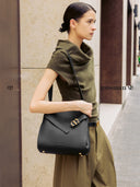 Large Narrative Bag